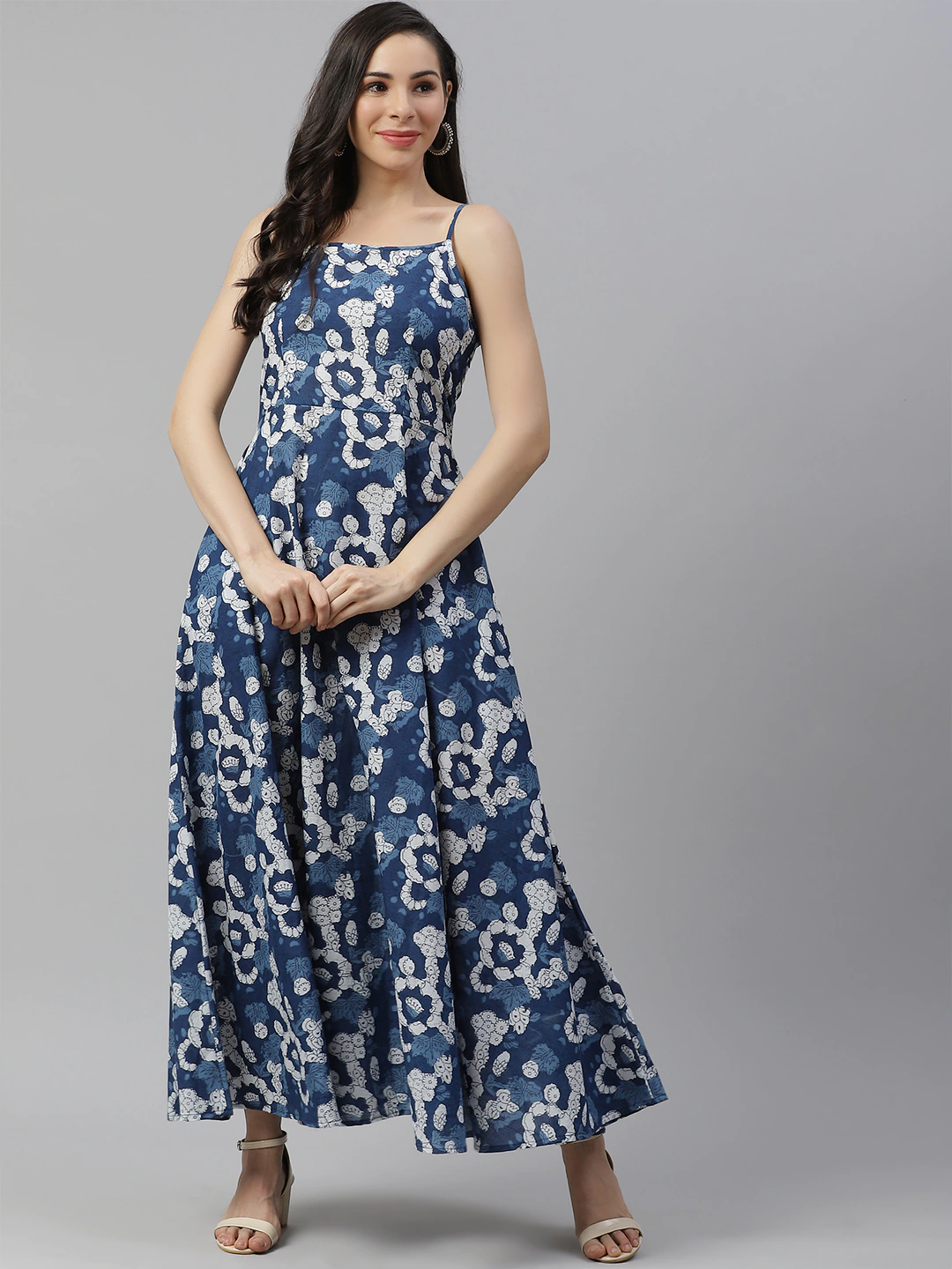 20 Latest Designs Long Dresses For Women with Trendy Look